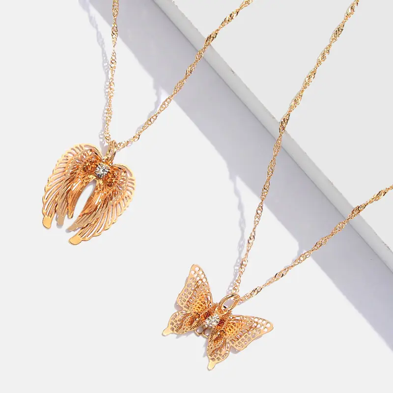 

Elegant Charm Jewelry Female Crystal Tennis Chain Insect Choker Necklace Gold Color Small Cute Butterfly Wings Pendant Necklace