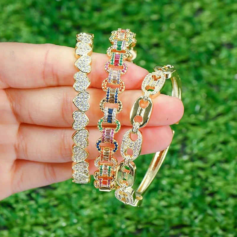 

Luxury Shining Heart Pig Nose Open Bangle Real Gold Plated Brass Rainbow Zircon Circle Chain Bangle For Women