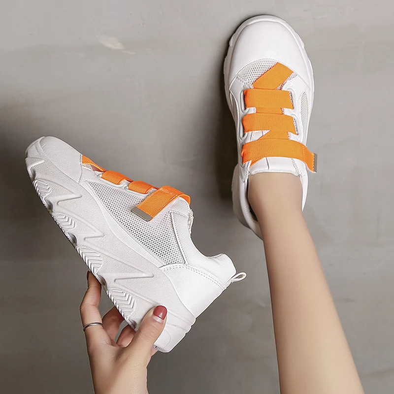 

2020 Spring Breathable Casual Sneakers Lightweight student Walking Shoes For Women white tennis shoes New Mesh Women Flat Shoes