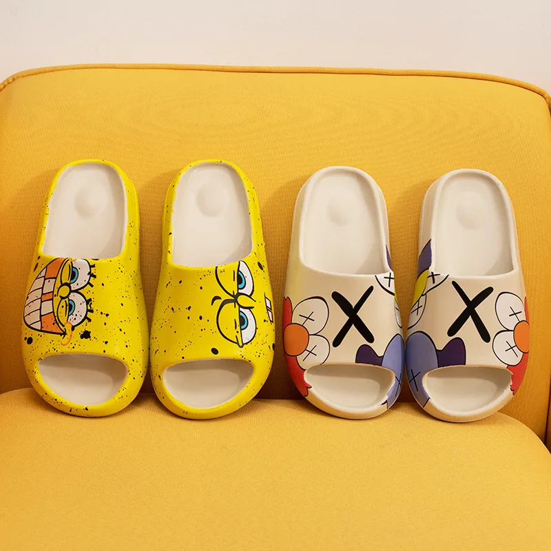 

Hot sell Fashion Woman Girls Eco-friendly Comfort Casual Non-slip Bathroom Beach Couple Doodle Slides Slippers, Customized color