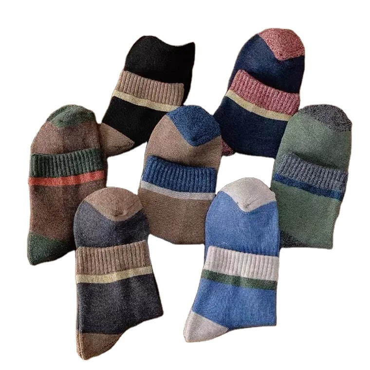 

2023 Wholesale Men's Thickened Socks Autumn and Winter Breathable Sweat Absorbent Warm Socks