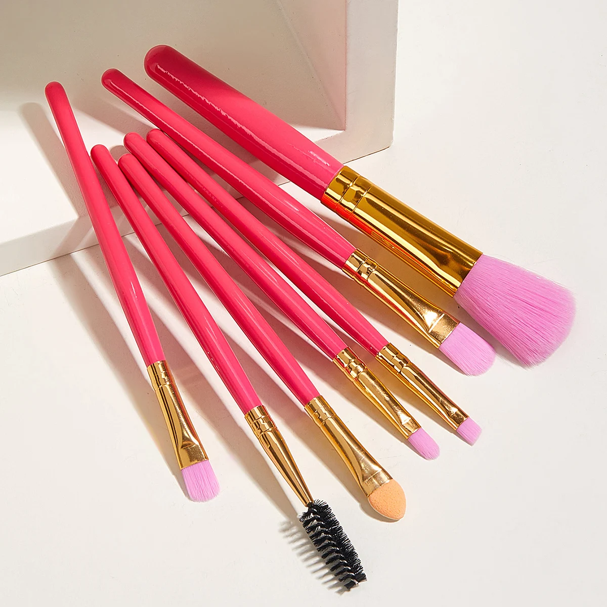 

Halloween 4 In 1 Make Up Brush Pink Handle 7 Makeup Brush Set