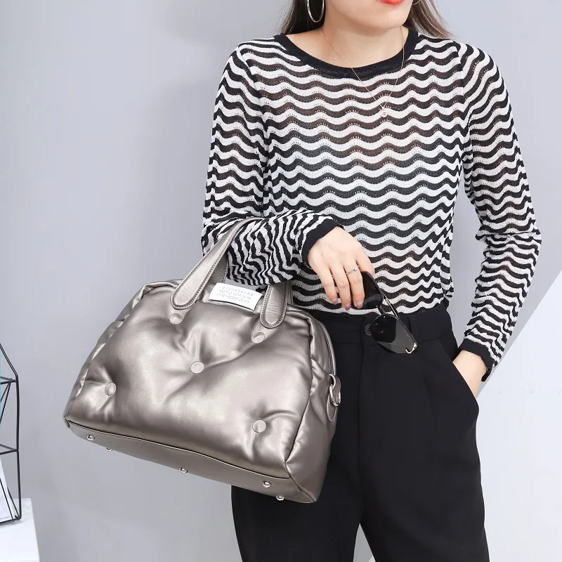 

Guangzhou fashion soft pu leather quilted winter women designer sling bags for women girls bowling bags series