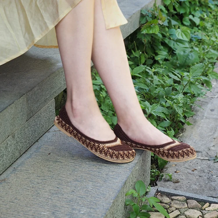 

Fashionable hand knitted women's new design casual breathable shoes, Customized color