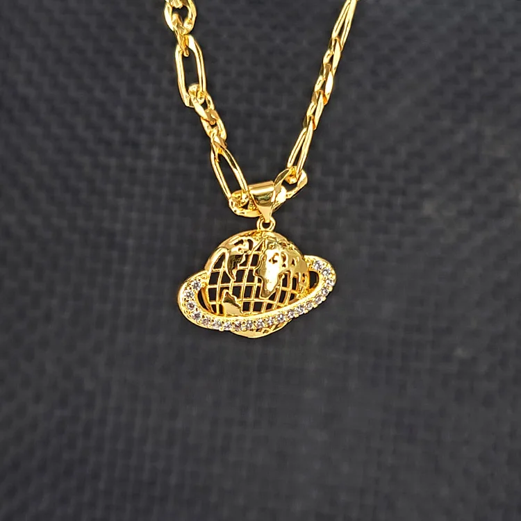 

NZ1297 Fashion Gold Plated Diamond Micro Pave CZ Saturn Planet Pendant with Figaro Chain Necklace