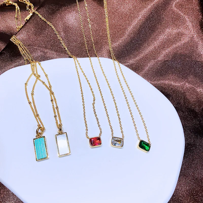

2023 New Arrival Fashion Jewelry Necklace Malachite Shell Pendant Necklace Stainless Steel Square Zircon Necklace for women