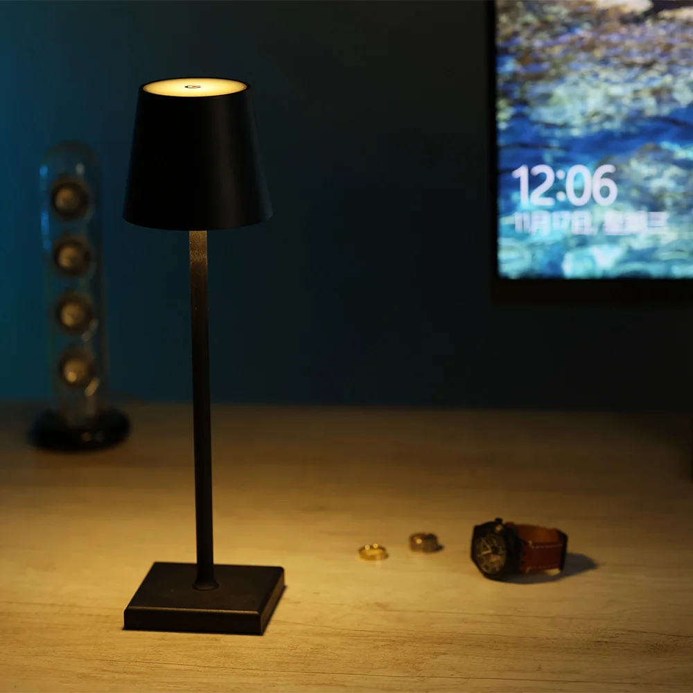 

OEM/ODM Modern Decoration European Table light Hotel Restaurant USB Rechargeable Wireless Led Table Desk Lamp
