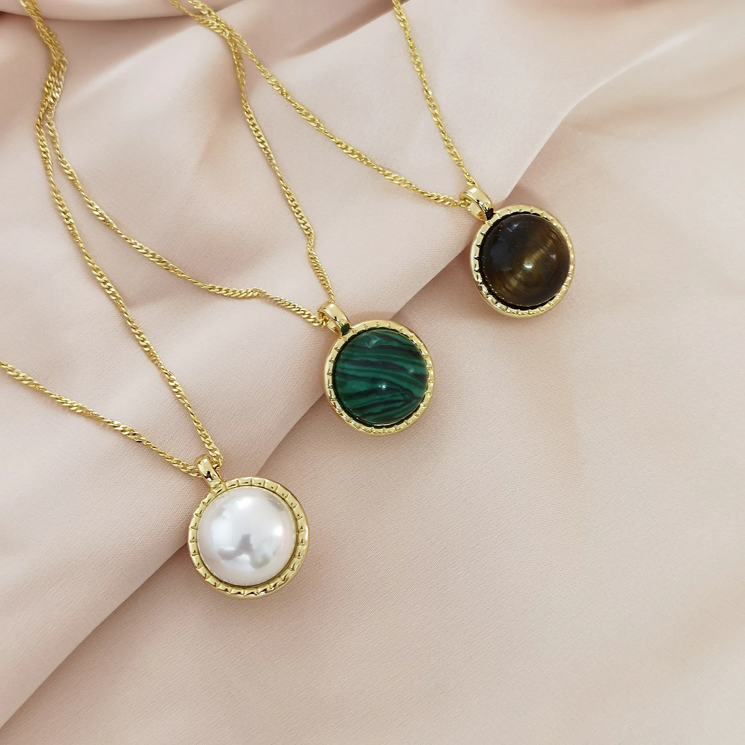 

Hyacinth Stylish Personalized Style Temperament Wood Grain Bead Pendant Necklace