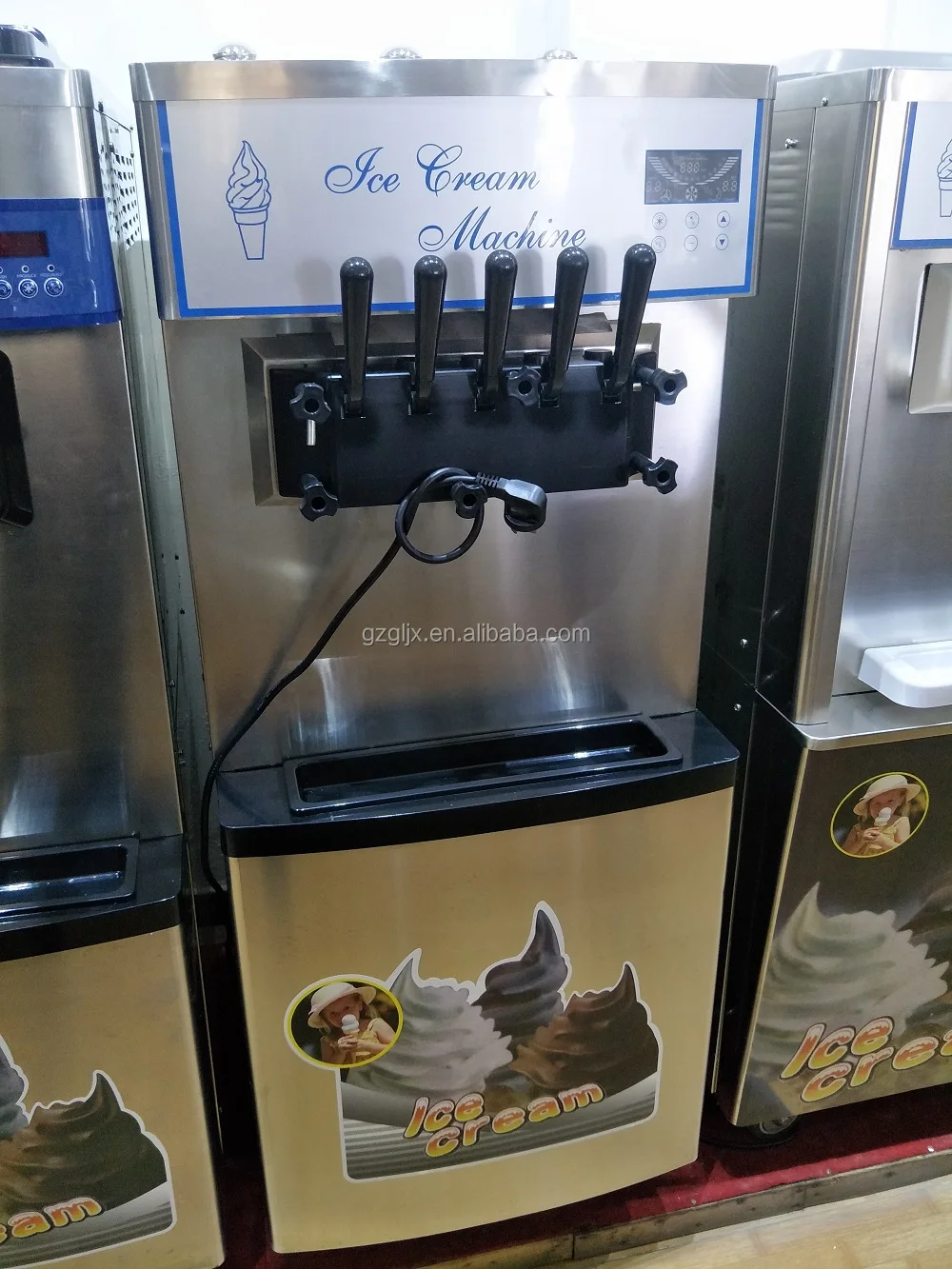 Vertical 5 Handle Soft Ice Cream Machine Five Flavors Commercial Softy