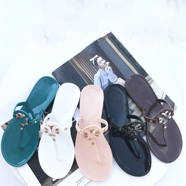 

Cheap Price Hot Sale Flip Flop Fashion Girl Slippers Jelly Shoes Ladies and Women Jelly shoes
