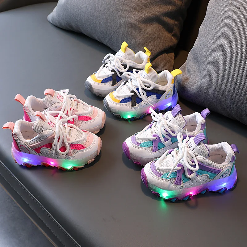 

Wholesale Latest Trending Comfortable Casual Children Boy And Girl Tennis Running Sport Light Up LED Kids Footwear Sneaker Shoes