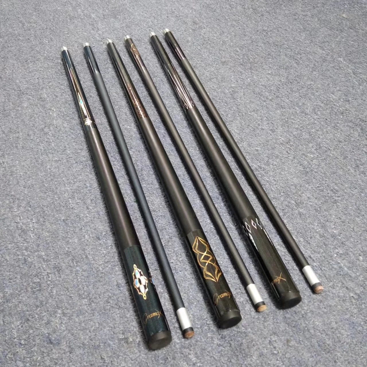 

Billiard 2 Pieces Carbon Fiber Pool Cue Sticks WIth 13MM Tips For Sale