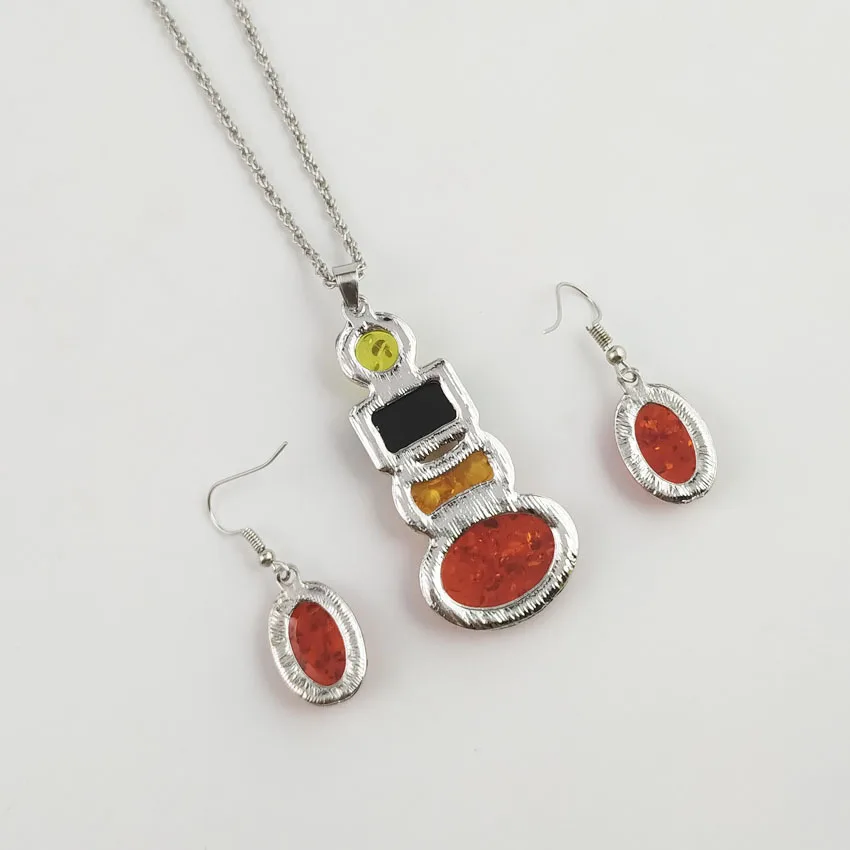 

00089-10 2021 Colorful Insect Imitation Amber Resin Stone Geometric Shaped Pendant Necklace and Earrings Set