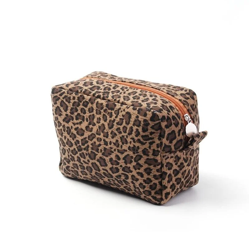 

Cheetah Print Promotional Convenience Leopard Makeup Organizer Bag Travel Cosmetic Bag DMA6387