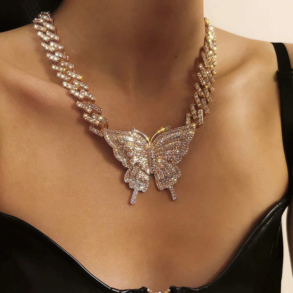 

Women Butterfly Necklace Crystal Rhinestone Jewelry Wholesale Women Gold Plated Women Link Chain Necklace Fashion Accessories
