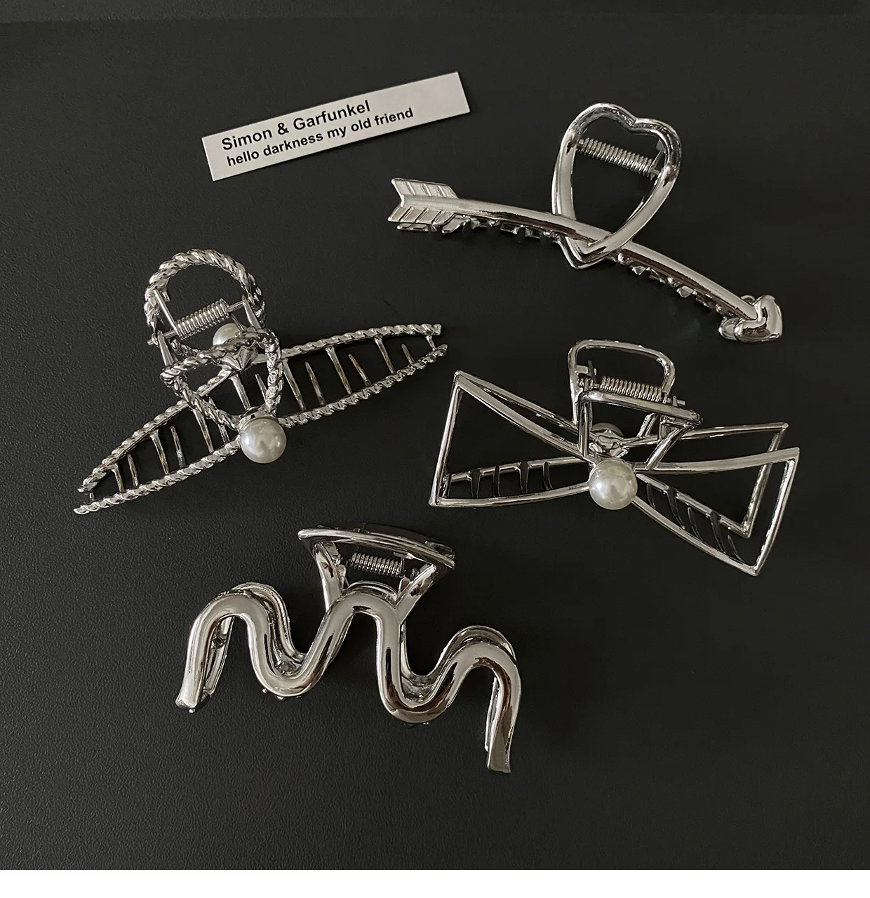 

New Design Geometric Metal Claw Clips Silver Claw Clips Shark Simple Hair Clips