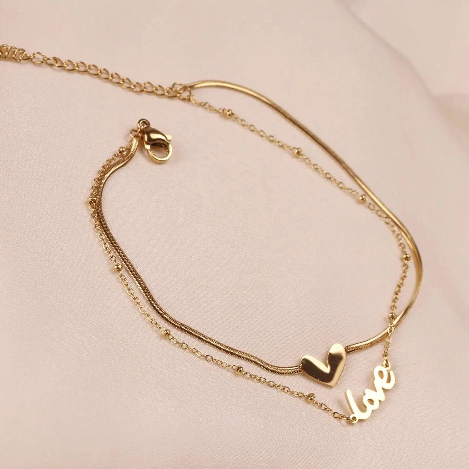 

Wholesales fashion women 2021 gold plated stainless steel letter love ankle bracelet stainless steel anklet