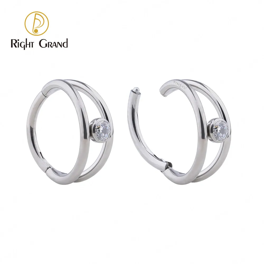 

Right Grand ASTM F136 Body Piercing Jewelry Titanium Double Layers Big Zircon Hinged Segment Clickers