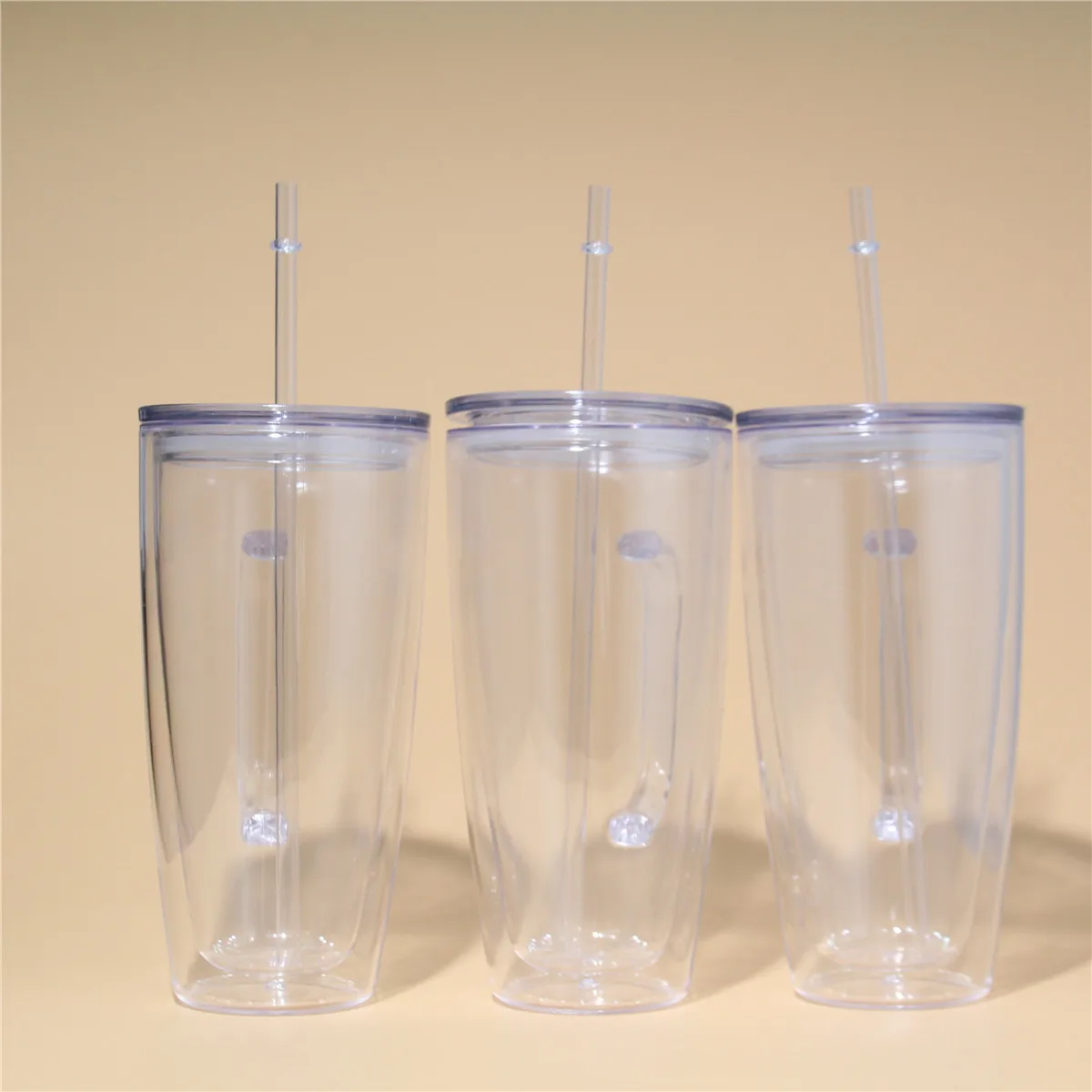 

24oz clear plastic tumblers double wall insulated plastic cup with straws and handle Reusable BPA free plastic water bottle