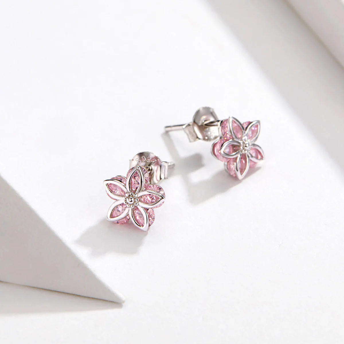 

925 Sterling Silver Romantic Sakura Flower Jewelry Earring Woman