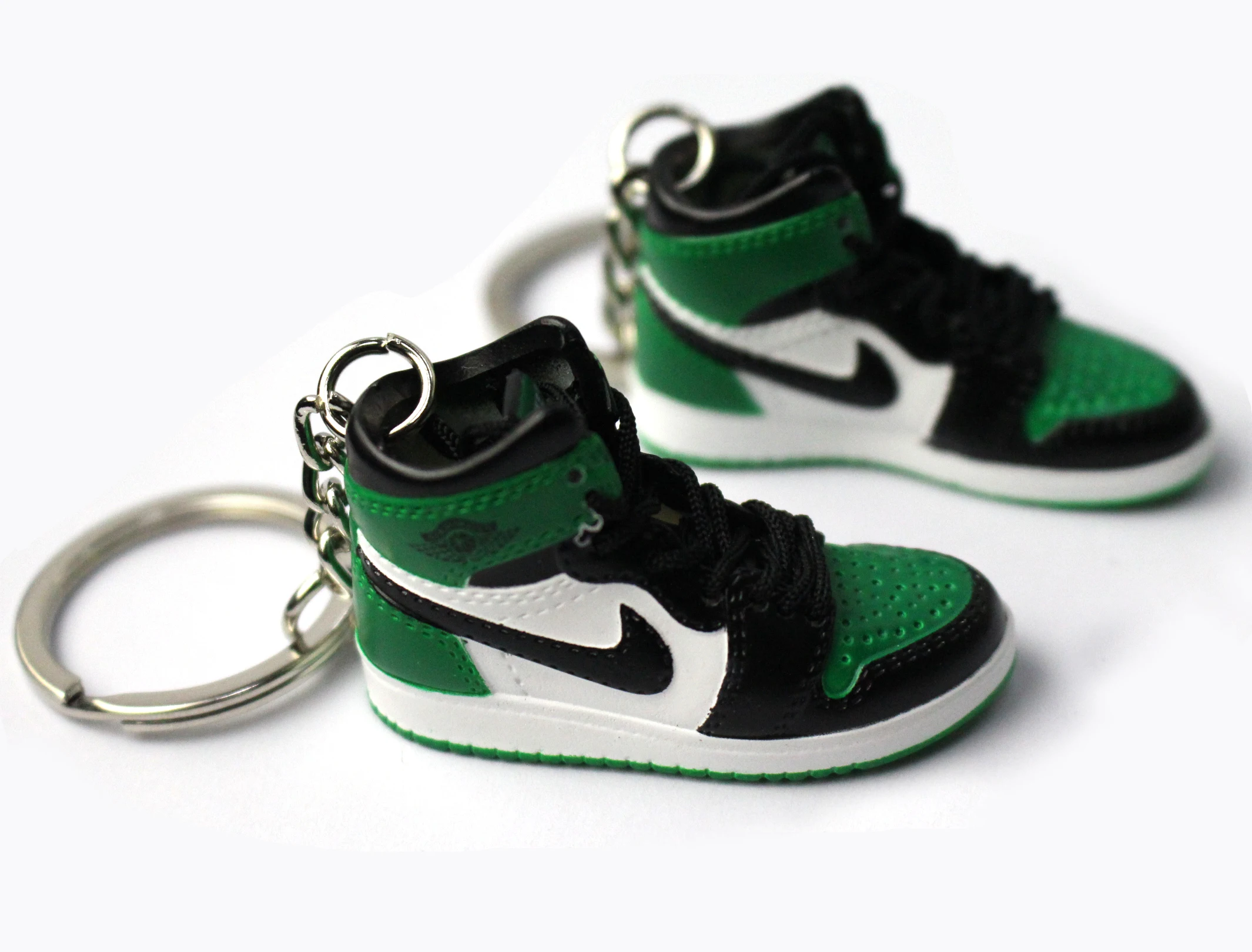 
Zhongshan Oneway Factory Made Wholesale Custom Fashion Design Personalized 3D Rubber Sneaker Keychain, Mini Shoes Keychin 