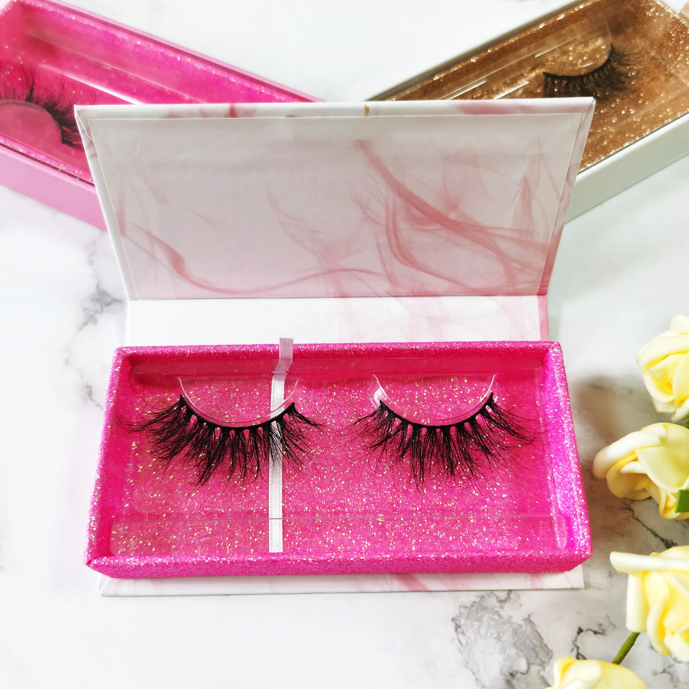 

Private Label Wholesale 5D Mink Natural Volume Mink Eyelashes With Custom Logo Eyelash Case