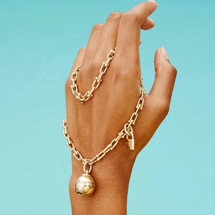 

2021 New Brass Plated 18ct Real Gold Small Gold Ball And Gold Lock Pendant U-shaped Horseshoe Chain Necklace, Picture