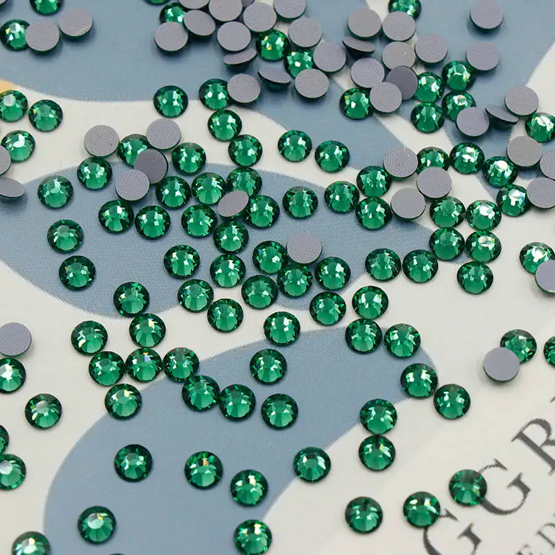 

Paso Sico Colors Green Loose Glass Round Beads for DIY Jewelry Clothing Making