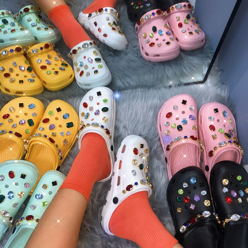 

2021 latest women's multi-color colorful diamond clogs slippers ladies fashion outdoor garden sandals, Picture