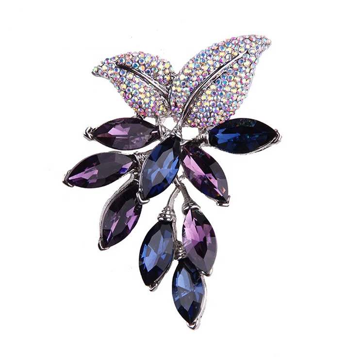 

fashion brooch pins with chains and rhinestone