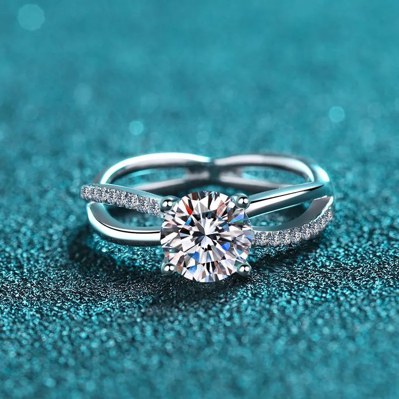 

Silver 925 Original Diamond Test Past 1 Carat Brilliant Cut Sparkling D Color Moissanite Love Fate Ring Gemstone Wedding Jewelry