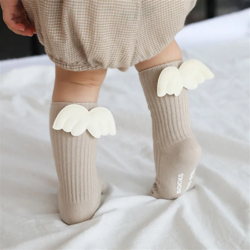 

New Baby Wings Socks Silicone Non-slip Baby and Knee Socks Autumn and Winter Children's Angel Socks Wholesale