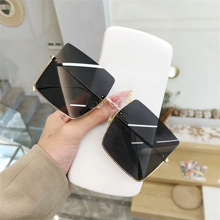 

Wholesale hot selling personalized Retro Fashion Frame Rimless Sunglasses New Colorful Lens UV400 SunGlasses