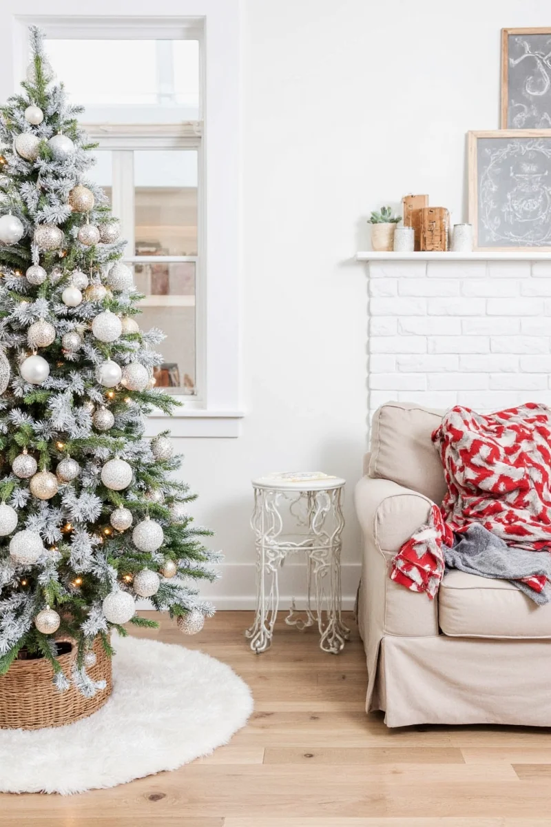 Non-toxic holiday decoration options