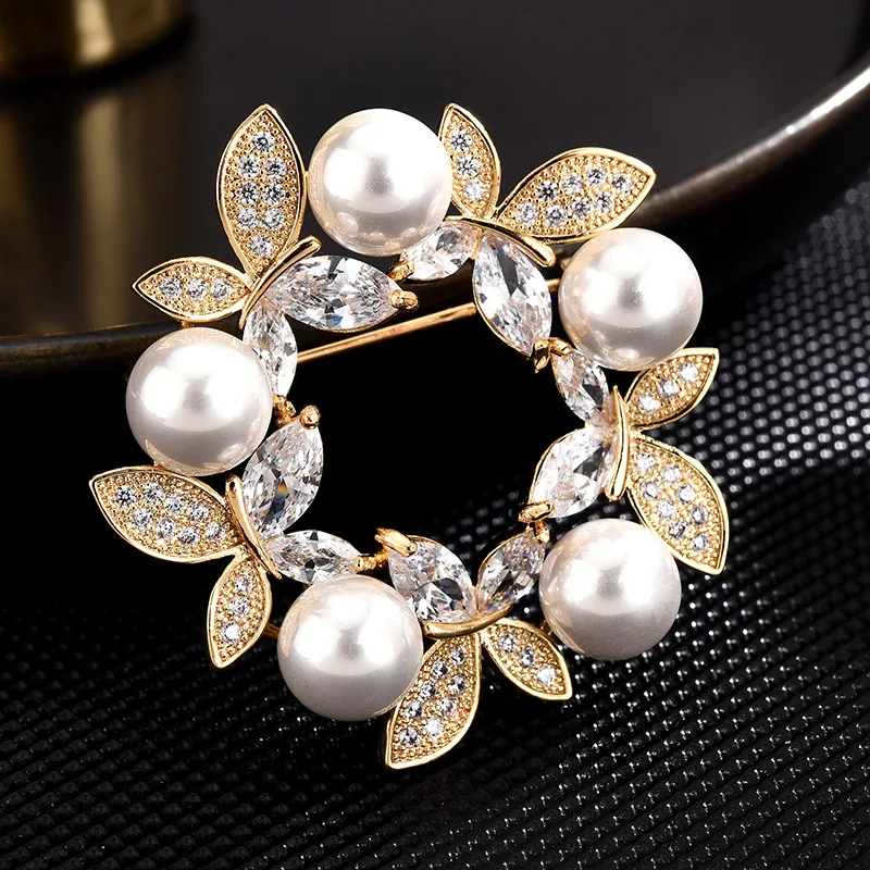 

Round Fashion Flower Newest Design Jewelry Brooch Women Rose Gold Pearl Brooch for Decoration Gift