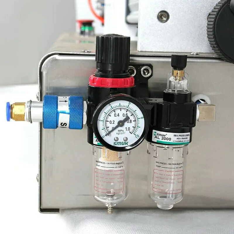 liquid filling machine.jpg