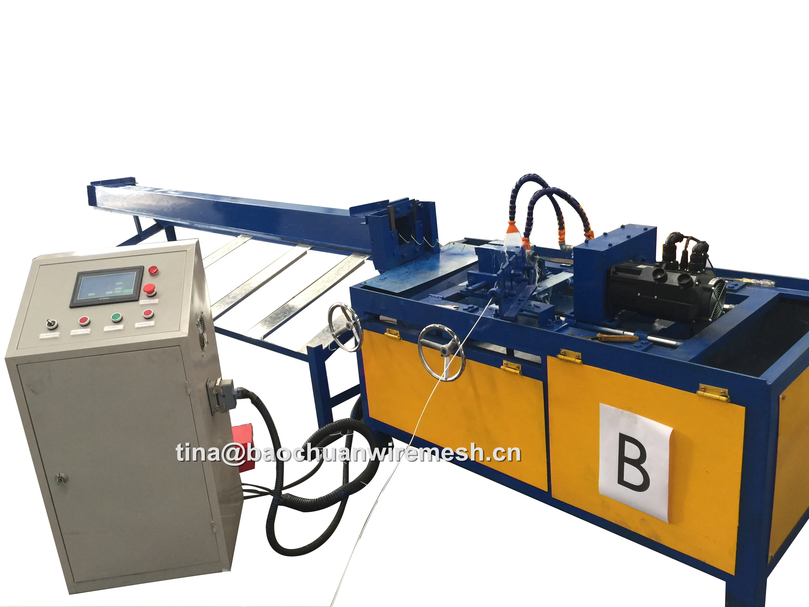 3.0 meters Africa chain link cyclone mesh automatic cutting machine.jpg
