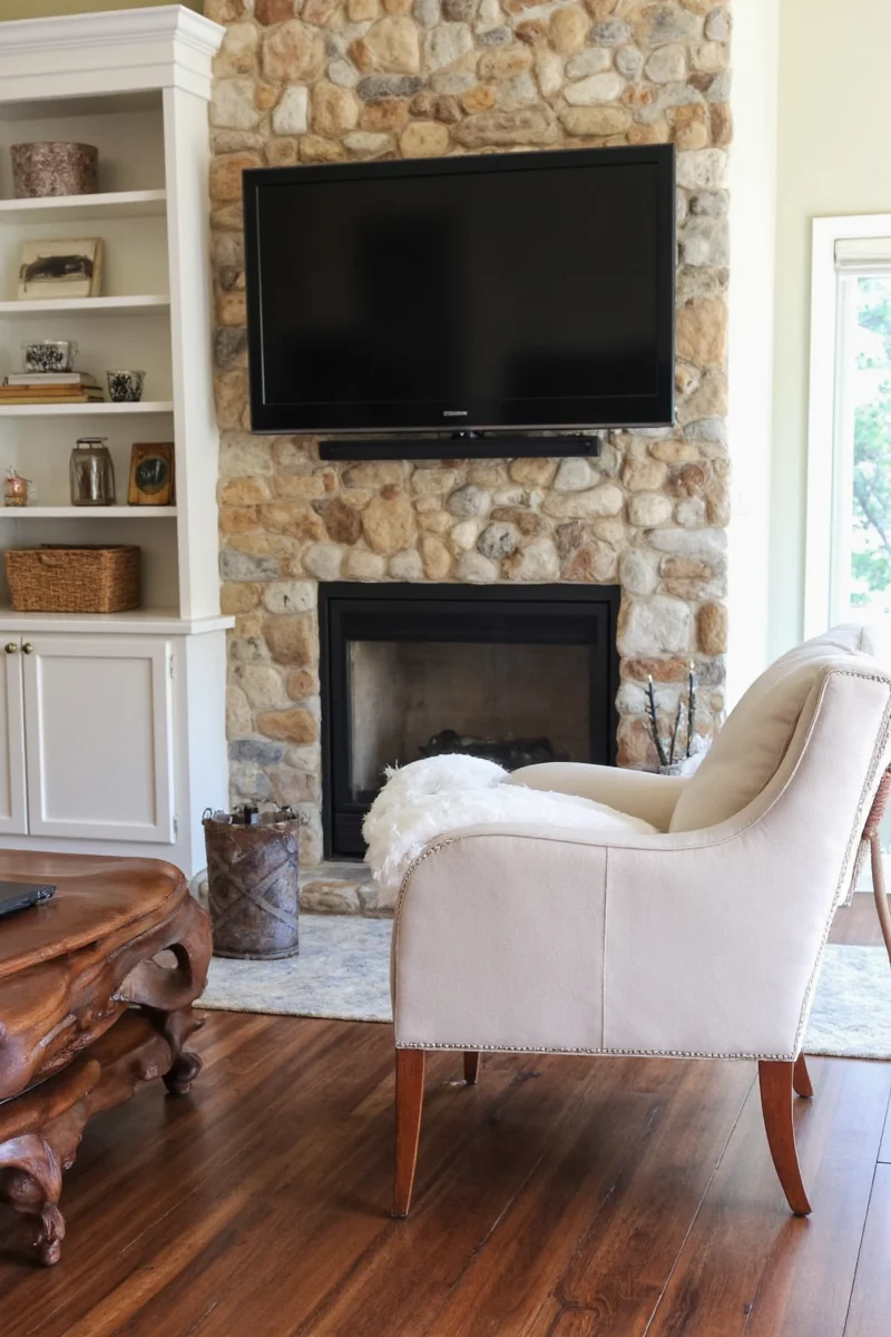 Motorized lift system bringing TV down from above