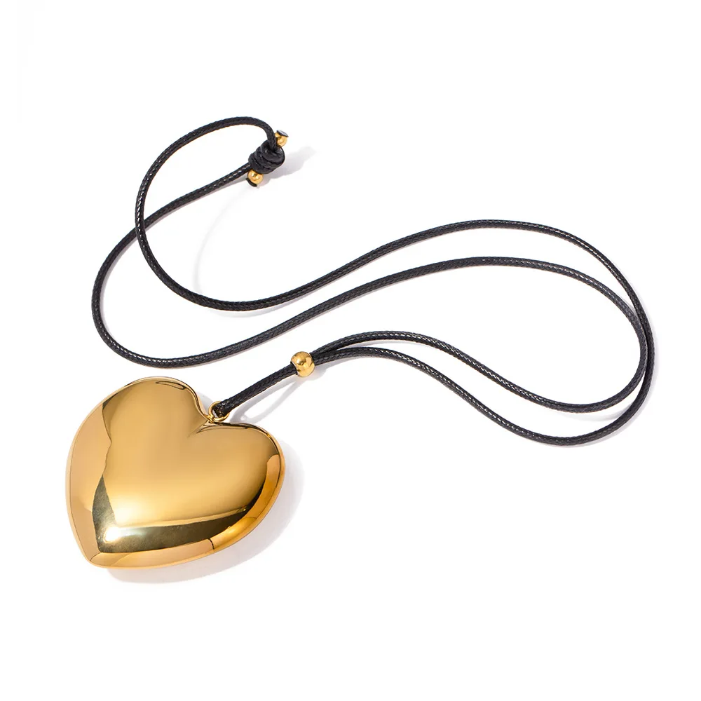 

Hypoallergenic 18k Pvd Gold Plated Black Wax Rope String Love Heart Pendant Necklace Stainless Steel Big Chunky Heart Necklace