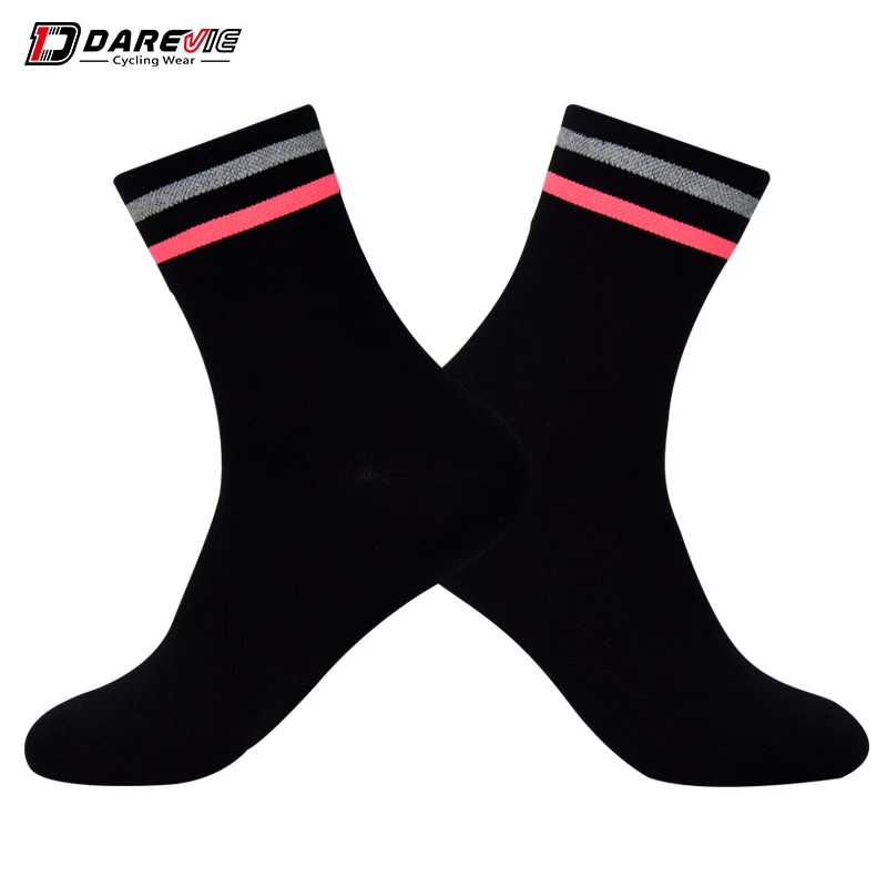 

Darevie Cycling Fitness Sock Sportswear Factory Custom Logo Men's Reflective Running Cycling Sport Socks