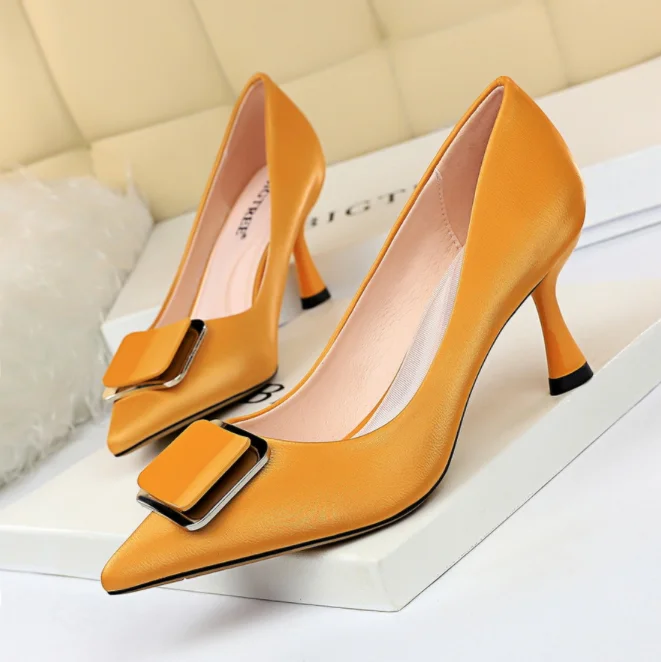 

2020 European and American style high heel wine glasses with shallow mouth pointed metal belt buckle professional OL high heel, Yellow, red, green, black, blue, apricot, silver