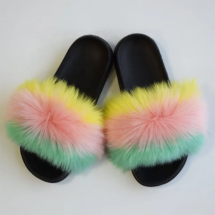 

2023 custom logo on the sole soft slippers women slides faux fur slides plush big fur slippers