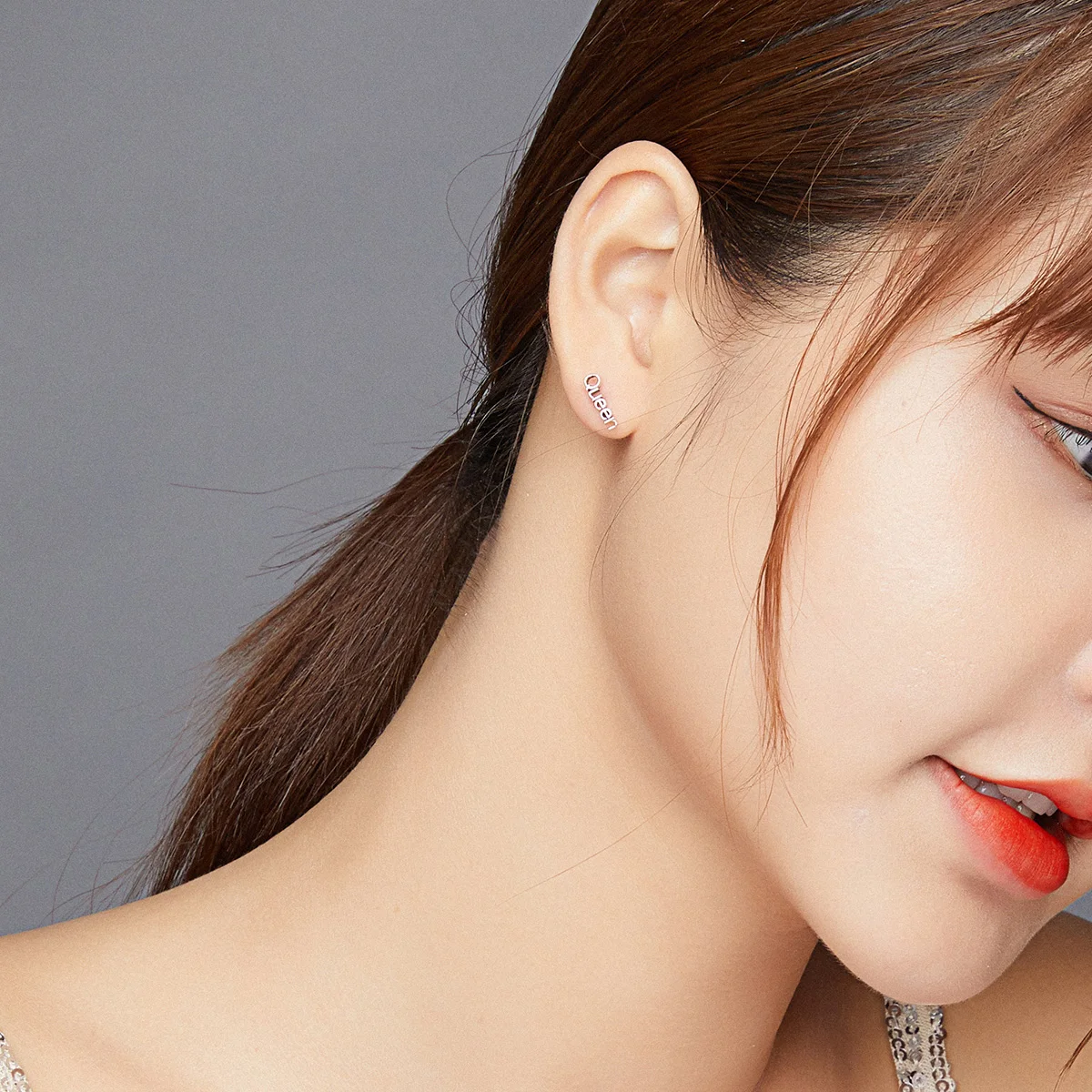 

Fine Jewelry 925 Silver Oxidized Silver Statment Studs Simple Beauty Queen Crowns Earrings