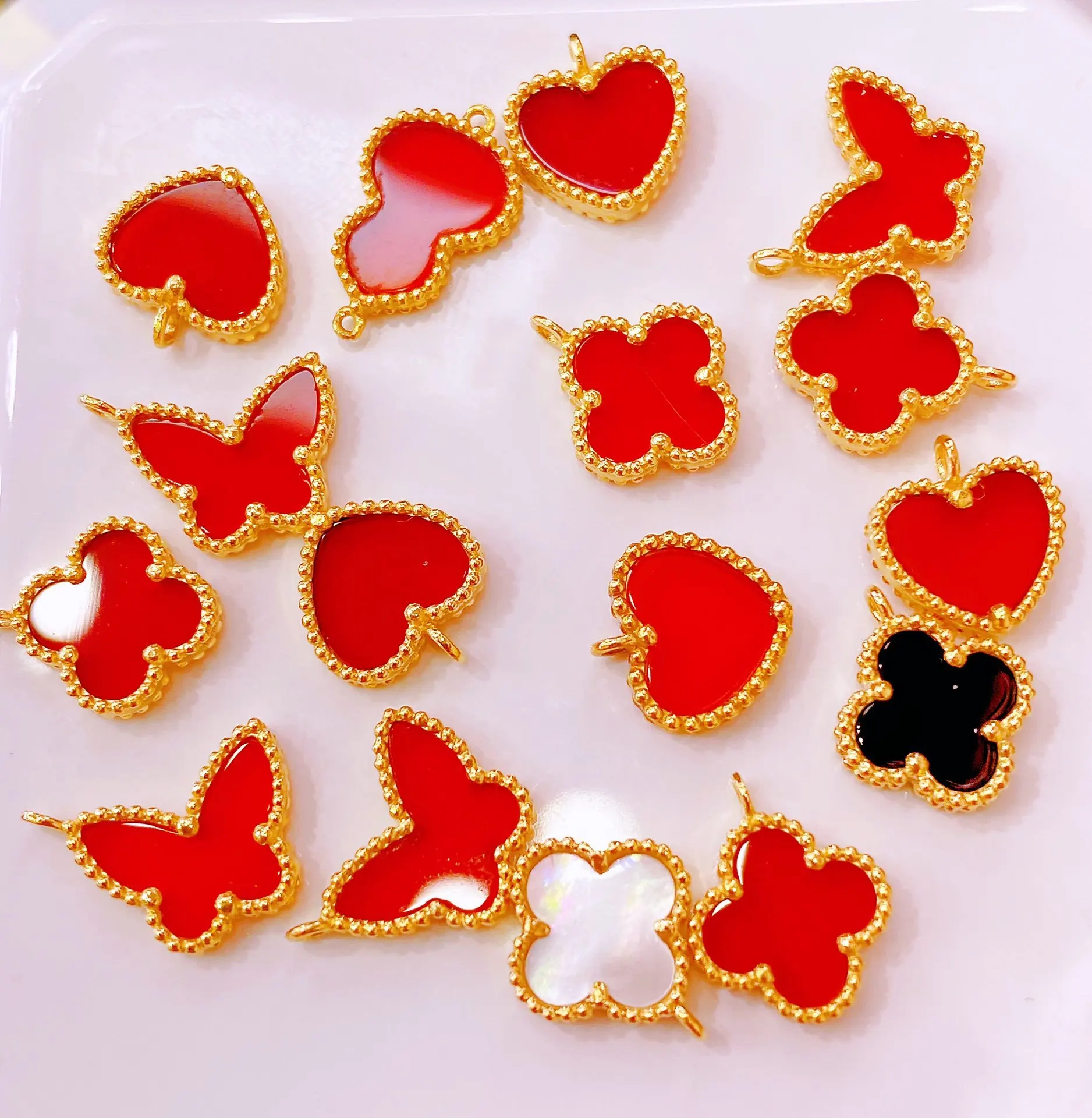 

Luxury Fashion Solid Pure 18K Gold Necklace Charms Pendants Women Ladies Bridal Engagement Wedding Jewelry Accessories Pendants