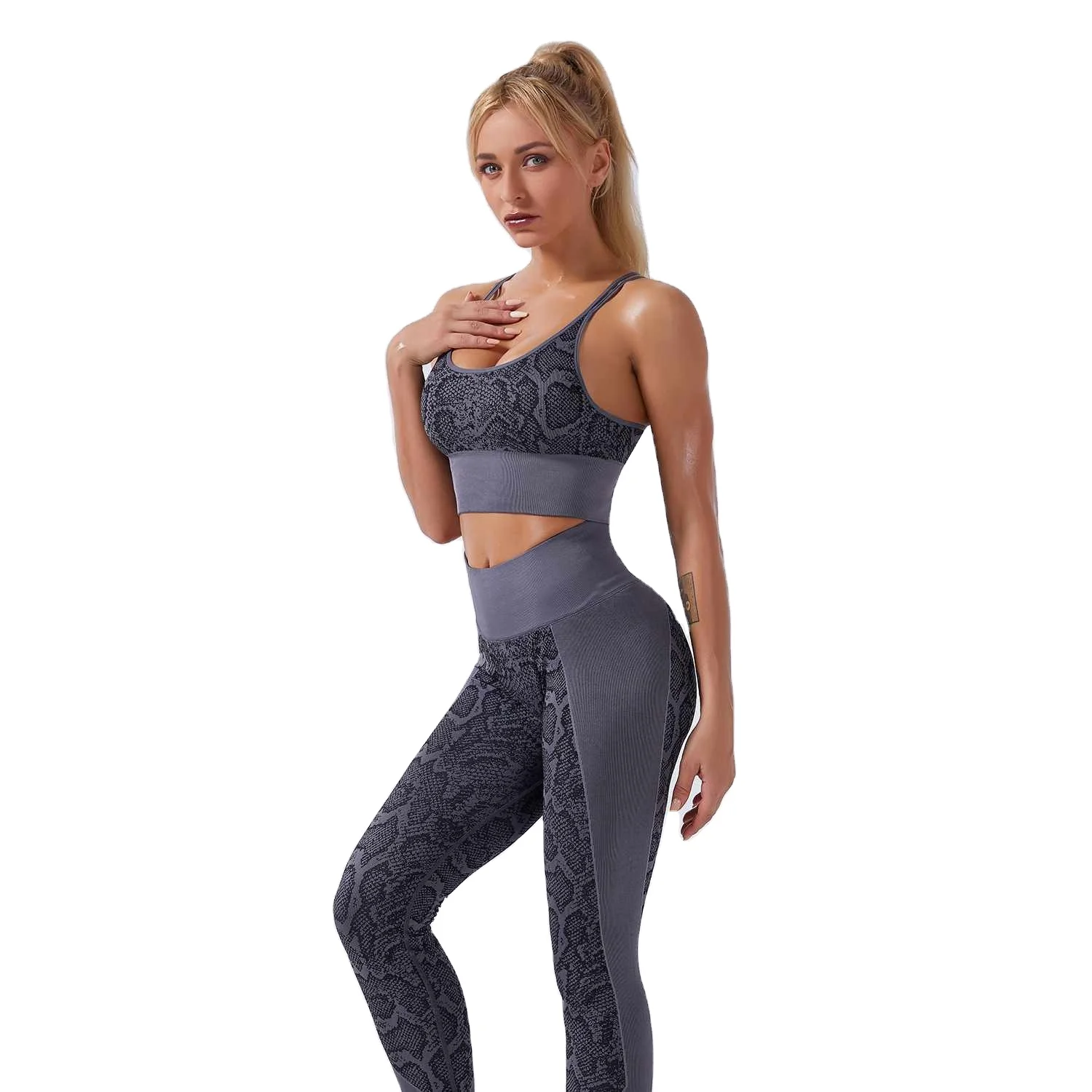 

BBSY012 Snake Print Seamless Support 7 Days Sample Order Lead Time Yoga Sets