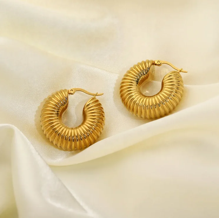 

Fashion Snail Shell Hollow Stylish 18K Gold Plated Stainless Steel Statement Chunky Hoop Earrings Jewelry