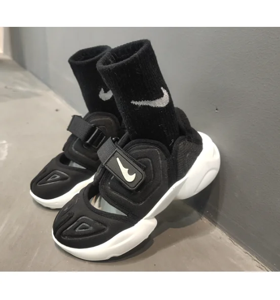 

Spring and summer children's sports shoes, cool hollow casual shoes, lightweight soft-soled fashion sandals