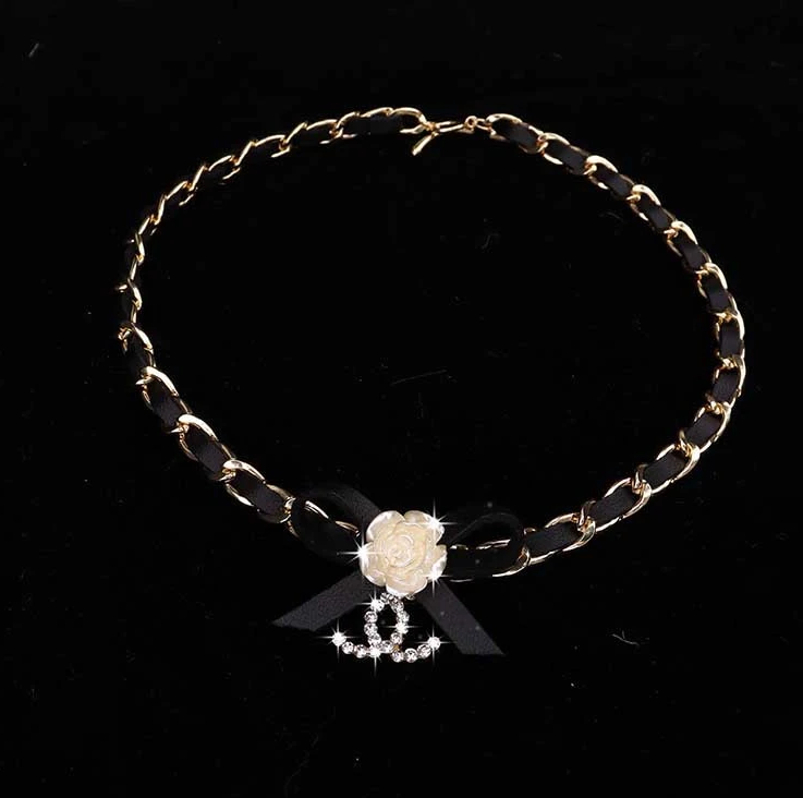 

Silver circular Necklace