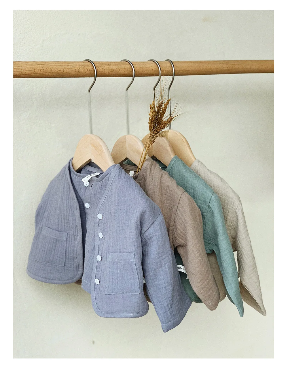 

Baby romper suit three-piece