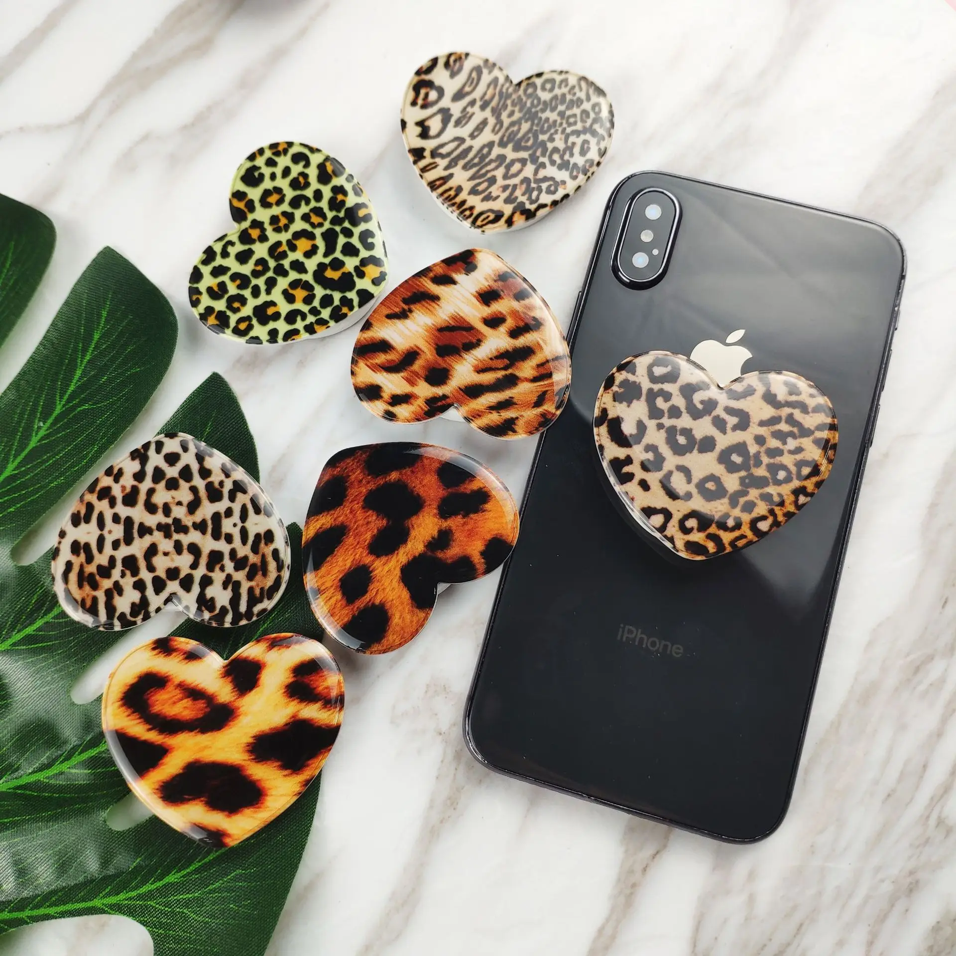 

Wholesale new fashion design Phone Holder heart-shaped leopard pattern Grip Mobile phone holder, Customized